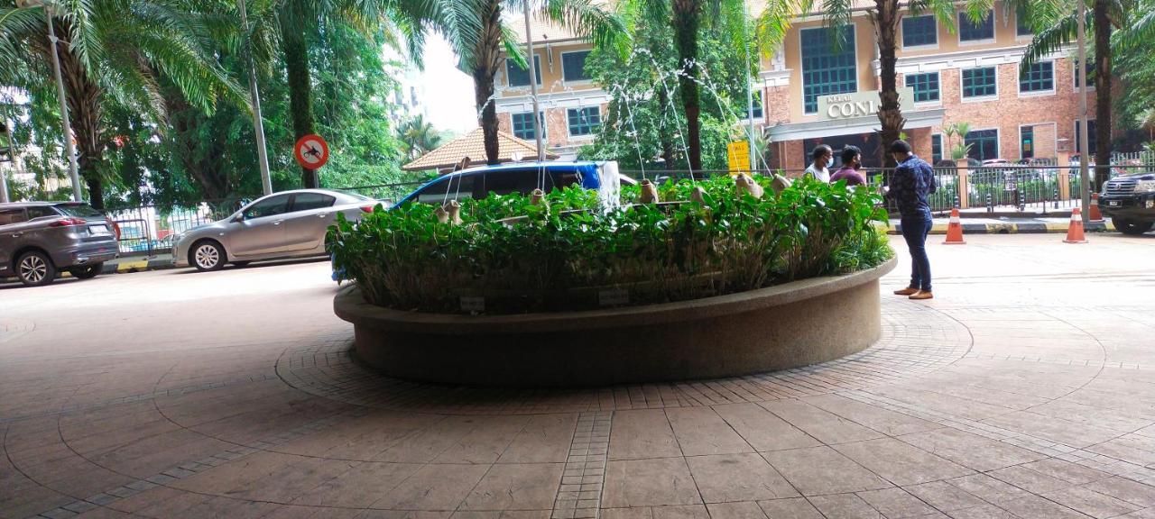Bbs Suites At Times Square Kl Kuala Lumpur Esterno foto