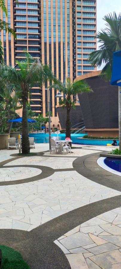 Bbs Suites At Times Square Kl Kuala Lumpur Esterno foto