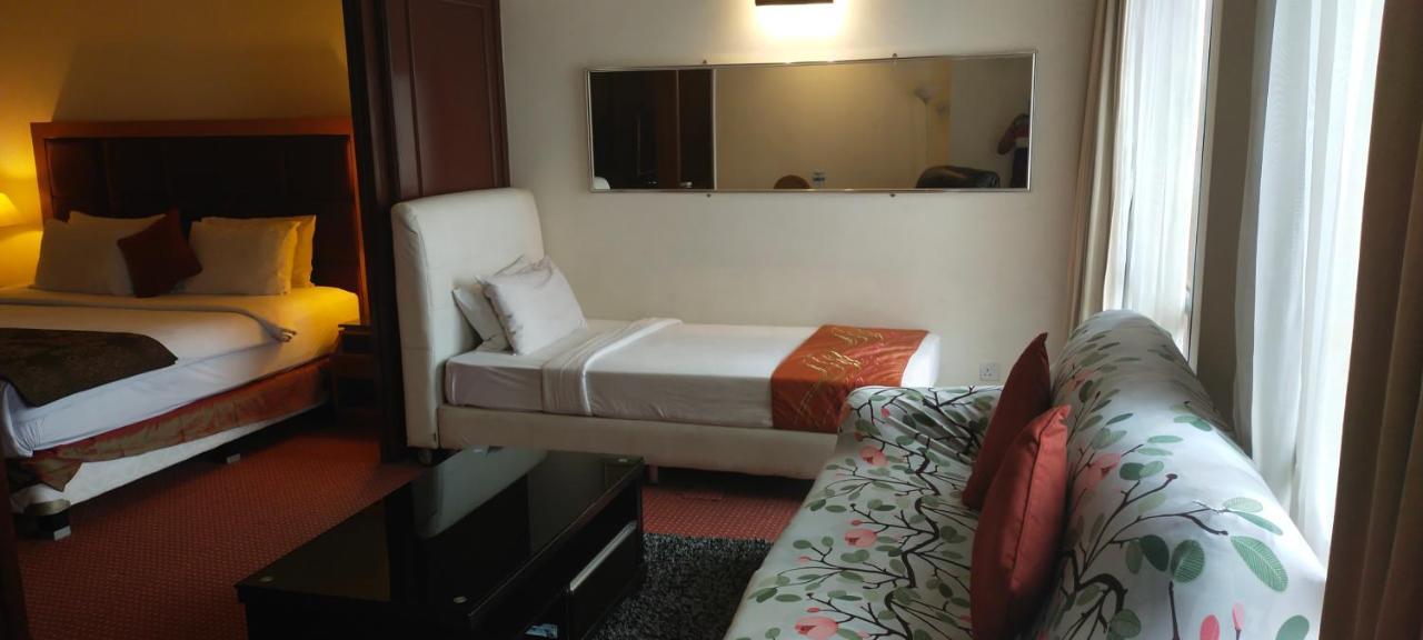 Bbs Suites At Times Square Kl Kuala Lumpur Esterno foto
